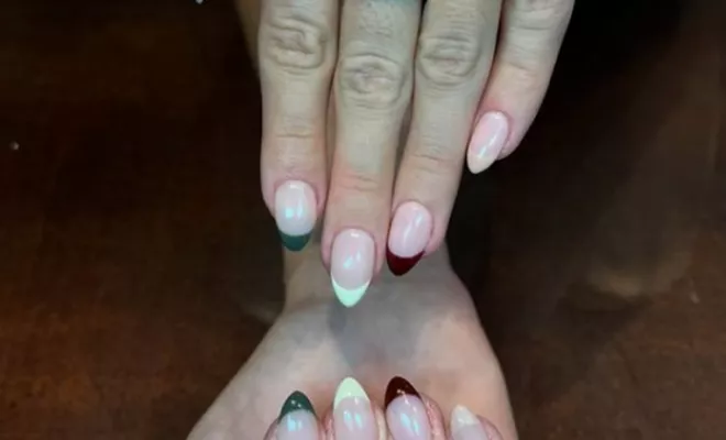 Ongles en gel/ porcelaine, Lyon, L'Embellie - Centre de Beauté